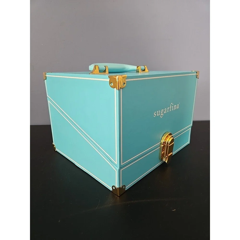 RARE BABY BLUE SUGARFINA HOLDING CASE WITH HANDLE HOLDS 9 CUBE CANDY BOXES